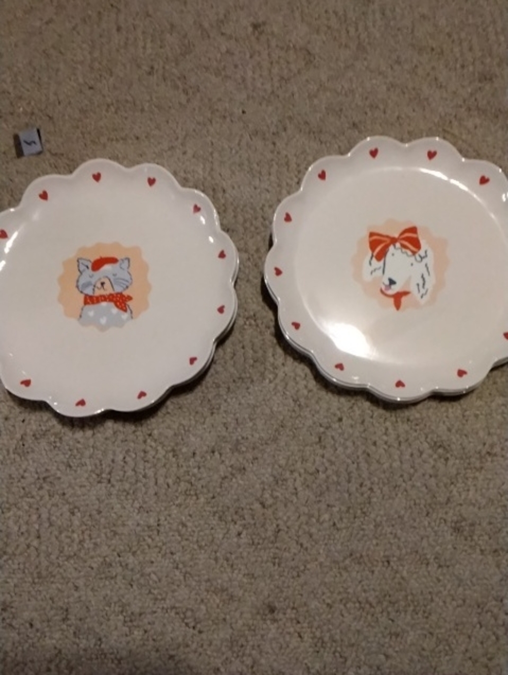 Set Of 8 Cat/dog Plates 4 Of Each 747